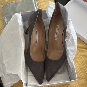 Worn 2-3 times Size 39.5 - in original bag/box.